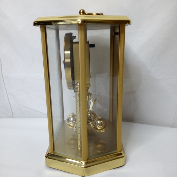 Elgin Wall Decor Vintage Elgin Quartz Clock Anniversary Mantle